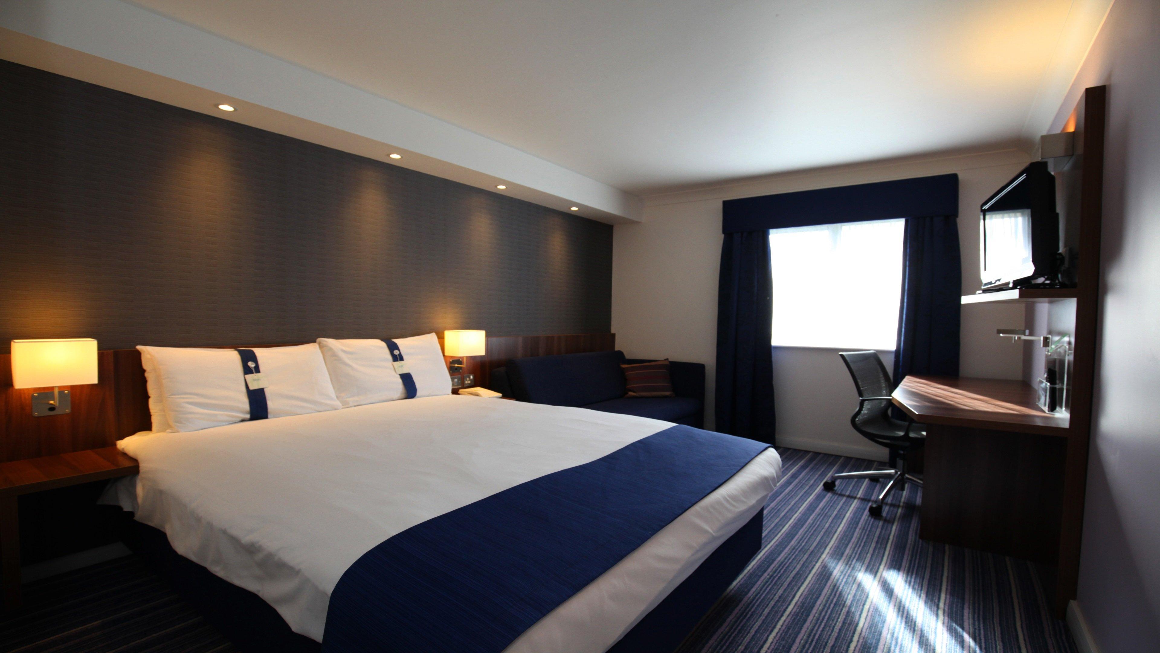 Holiday Inn Express Glenrothes By Ihg Екстериор снимка