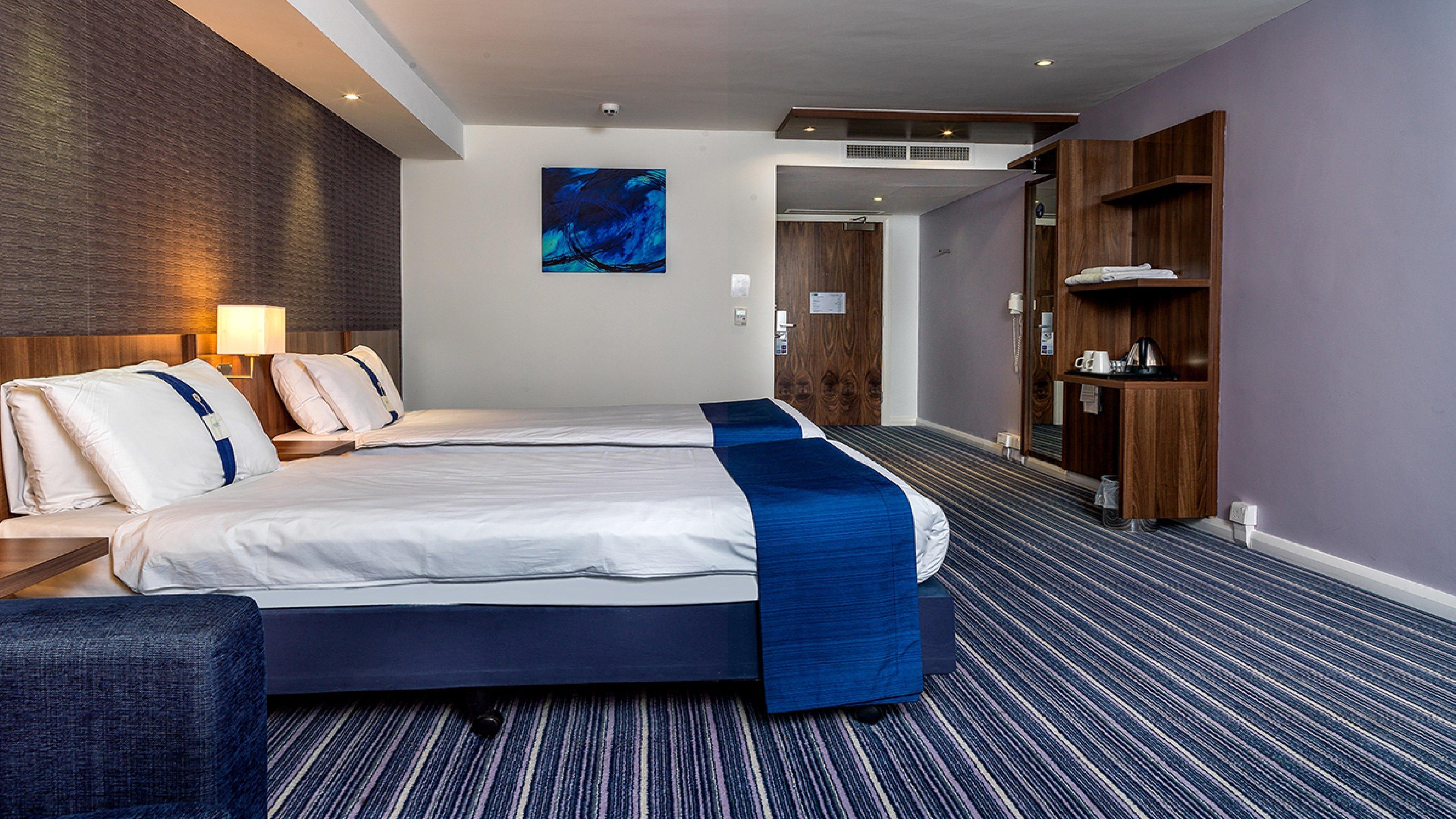 Holiday Inn Express Glenrothes By Ihg Екстериор снимка