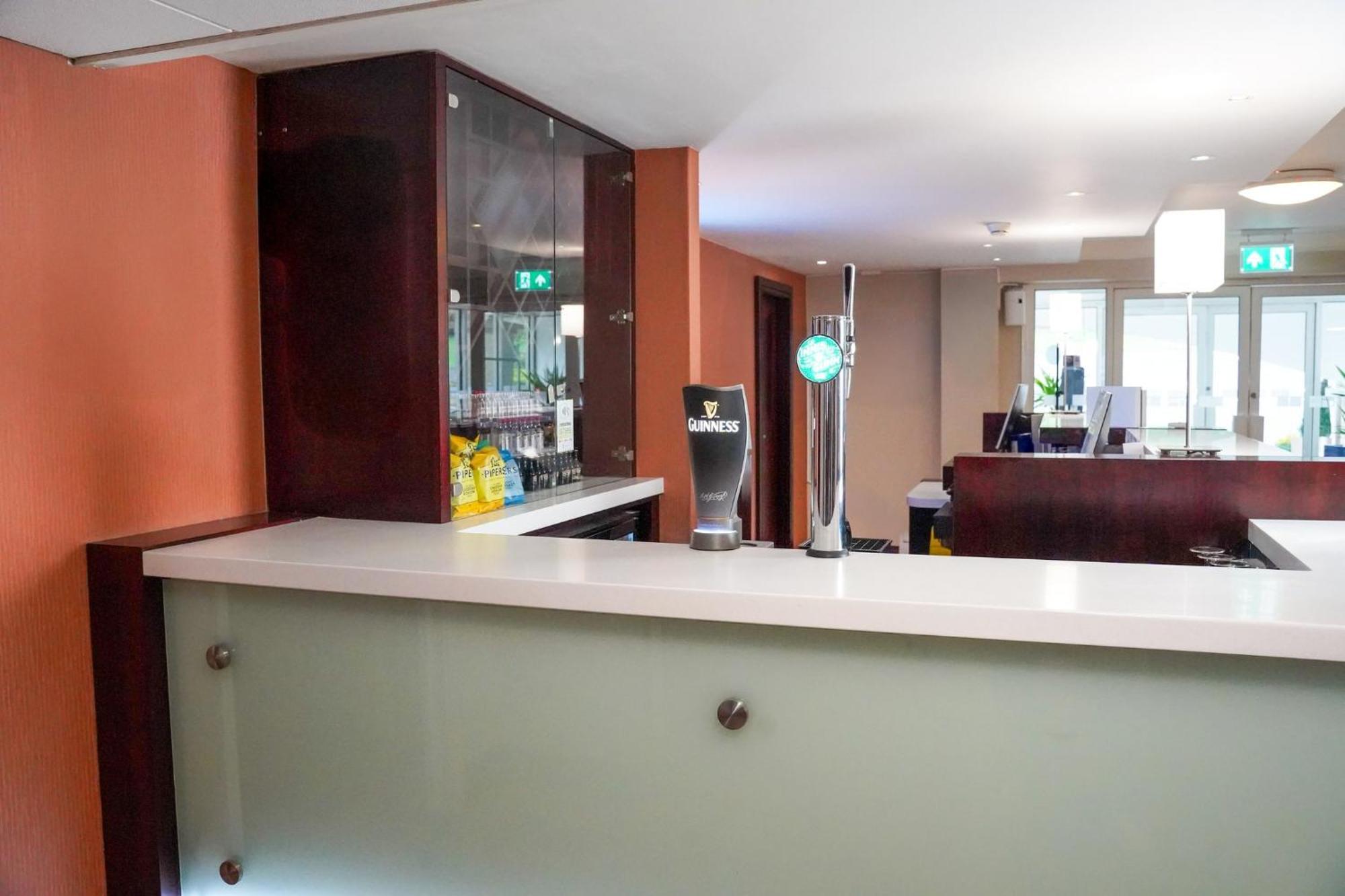 Holiday Inn Express Glenrothes By Ihg Екстериор снимка